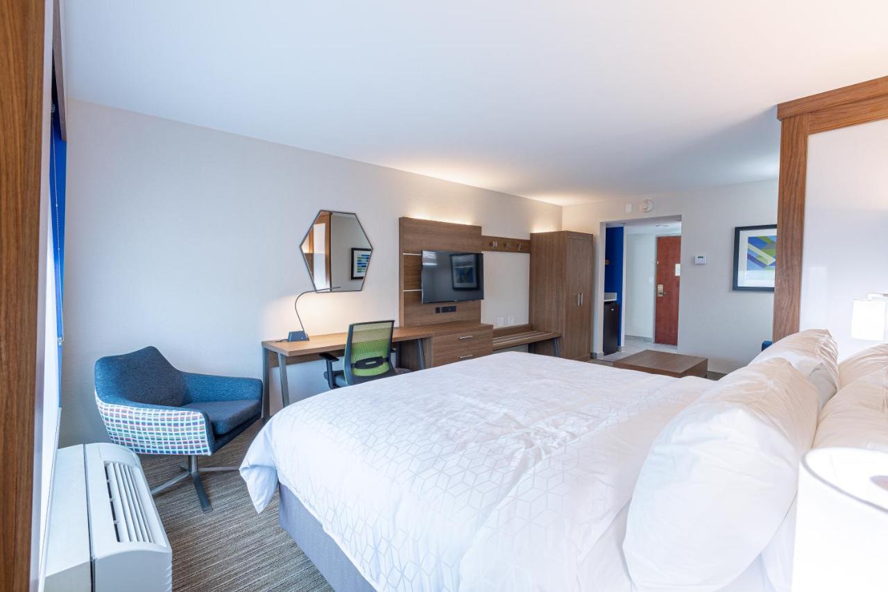 Holiday Inn Express & Suites Arlington North - Stadium Area By Ihg Exterior photo