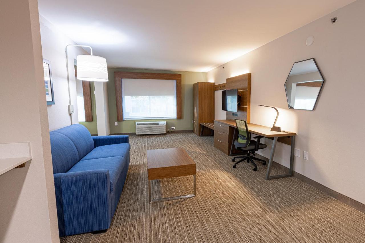 Holiday Inn Express & Suites Arlington North - Stadium Area By Ihg Exterior photo