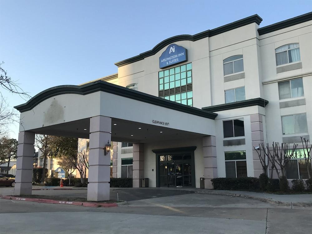 Holiday Inn Express & Suites Arlington North - Stadium Area By Ihg Exterior photo