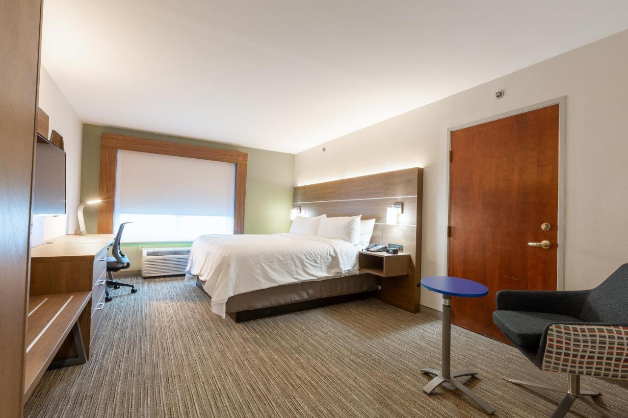 Holiday Inn Express & Suites Arlington North - Stadium Area By Ihg Exterior photo